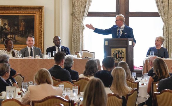Timothy S. Tomasik speaks at the Chicago Bar Association’s annual meeting last week at the Union League Club. “As lawyers, we all share the sworn duty to protect our democracy and Constitution, which is why my CBA presidency will place a special focus on protecting the rule of law and the independence of the judiciary,” he said.